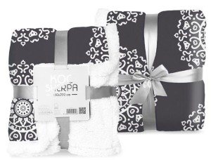 koc świąteczny 150x200 SHERPA śnieżynki na ciemnej szarości 